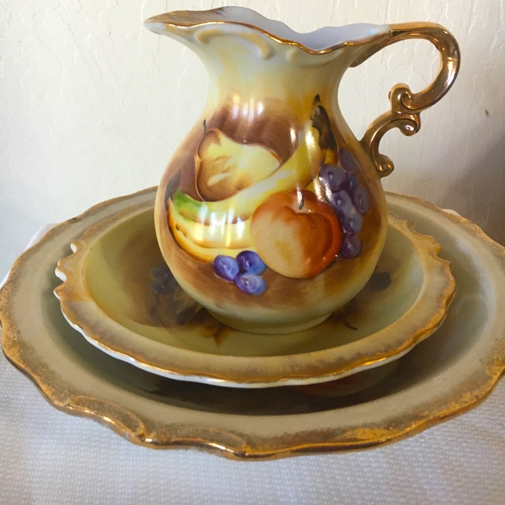3 piece Bowls and Pitcher Set